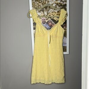 Light yellow Lace eye lit dress